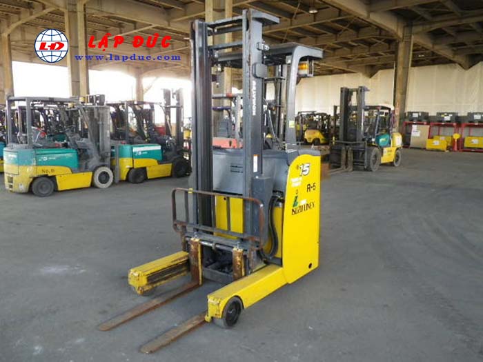 Xe nâng điện đứng lái 1.5 tấn KOMATSU FB15RL-14 Xe nâng điện đứng lái 1.5 tấn KOMATSU FB15RL-14