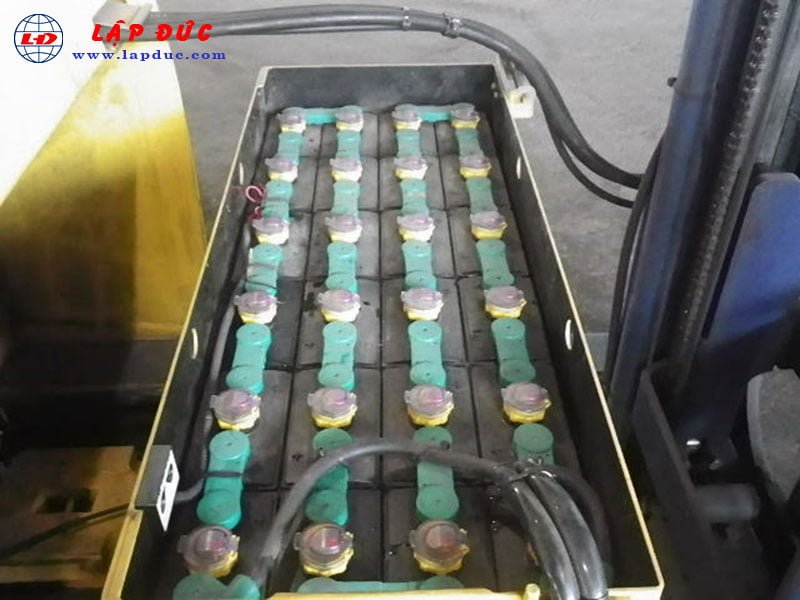 Xe nâng điện đứng lái cũ KOMATSU 1.8 tấn FB18RS-11