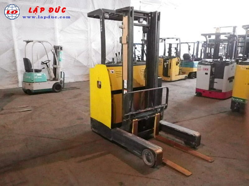 Xe nâng điện đứng lái 1.8 tấn KOMATSU FB18RS-12