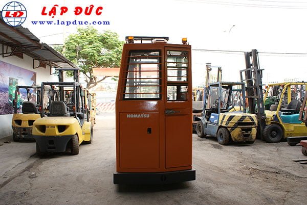 Xe nâng điện đứng lái KOMATSU 3 tấn FB30RFV-4