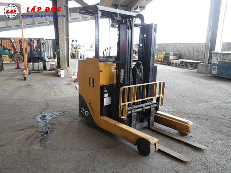 Xe nâng điện đứng lái cũ TCM 2 tấn FRHB20-6