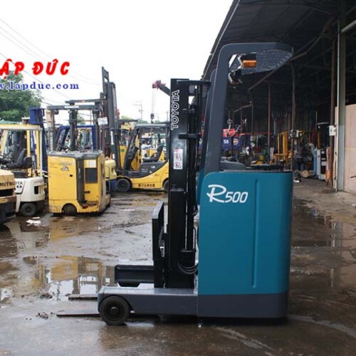 Xe nâng điện đứng lái 1.3 tấn TOYOTA 6FBR13-30637