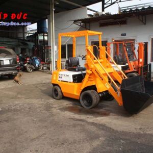 Xe xúc nâng TOYOTA SD7 # 10509