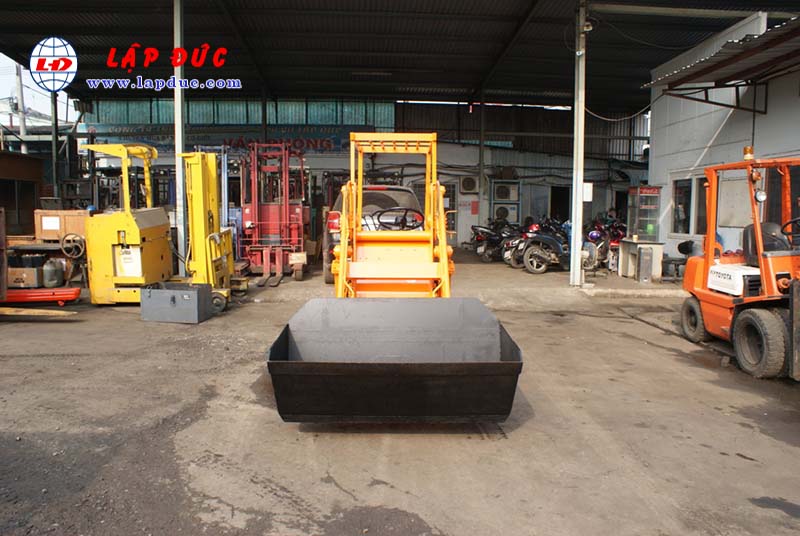 Xe xúc nâng TOYOTA SD7 # 10509