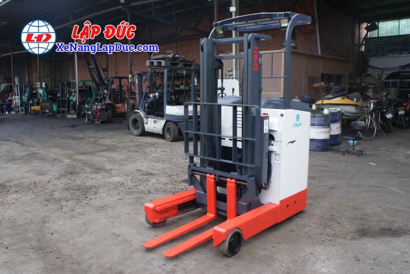 Xe nâng điện đứng lái 1.5 tấn NICHIYU FBR15 giá rẻ