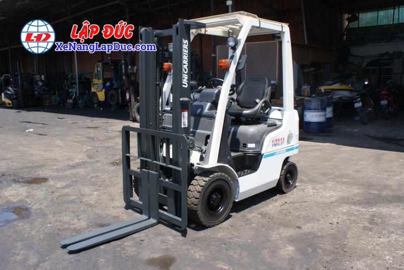 Xe nâng NISSAN 1 tấn động cơxăng NP1F1 # 400155 giá rẻ