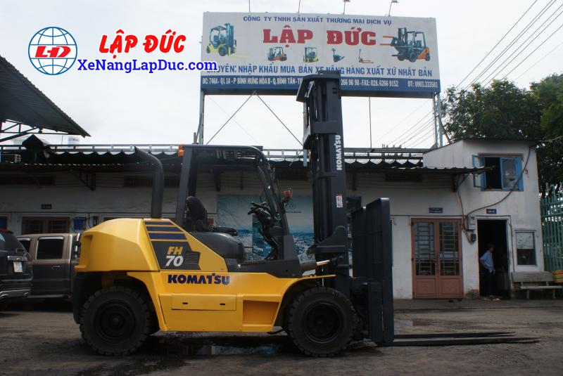 Xe nâng dầu KOMATSU FH70-1