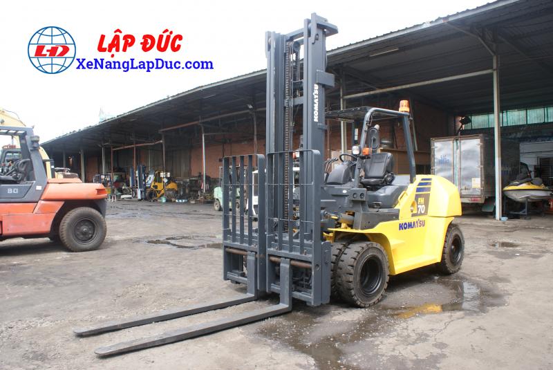 Xe nâng dầu KOMATSU FH70-1