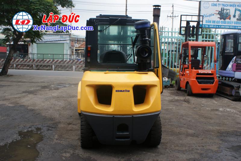 Xe Nâng Dầu 4 Tấn KOMATSU FD40T-10 # 136484 Xe Nâng Dầu 4 Tấn KOMATSU FD40T-10 # 136484