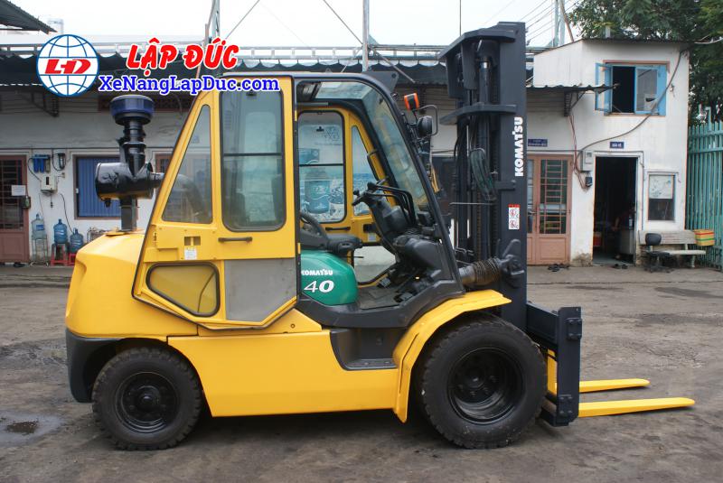 Xe Nâng Dầu 4 Tấn KOMATSU FD40T-10 # 136484 Xe Nâng Dầu 4 Tấn KOMATSU FD40T-10 # 136484