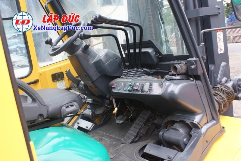 Xe Nâng Dầu 4 Tấn KOMATSU FD40T-10 # 136484 Xe Nâng Dầu 4 Tấn KOMATSU FD40T-10 # 136484