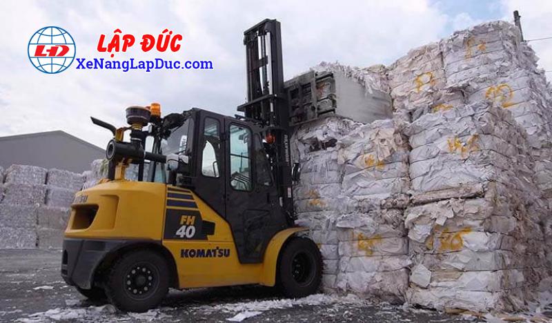 xe nâng kẹp vuông-2