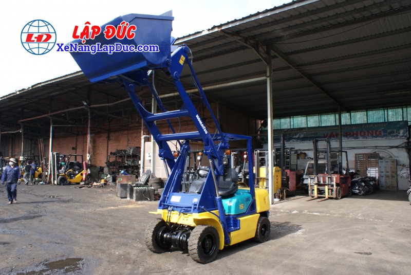 KOMATSU-SD15T-5-#-70382-1 Xe Xúc Nâng Máy Dầu KOMATSU SD15-5