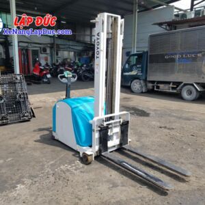 Xe nâng tay bán tự động nâng cao