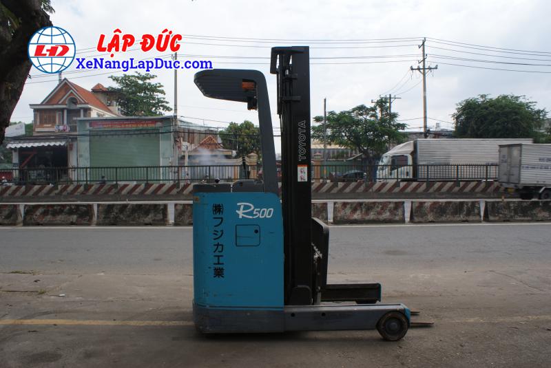 XE NÂNG ĐIỆN ĐỨNG LÁI TOYOTA 7FBR15-1