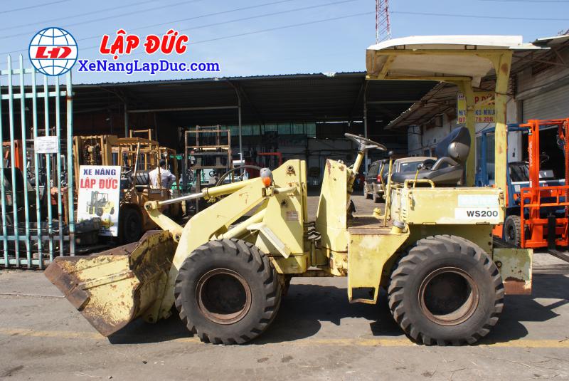 XE XÚC NÂNG MITSUBISHI WS200-3 Xe Xúc Nâng MITSUBISHI WS200
