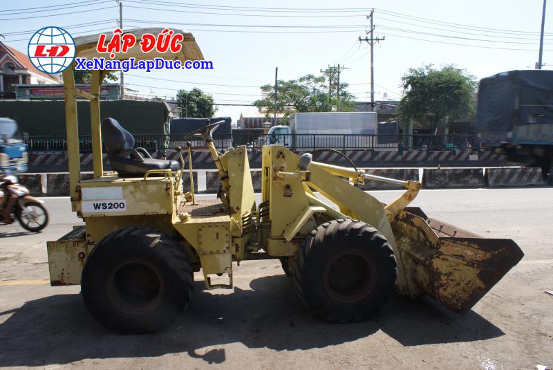 XE XÚC NÂNG MITSUBISHI WS200-7 Xe Xúc Nâng MITSUBISHI WS200