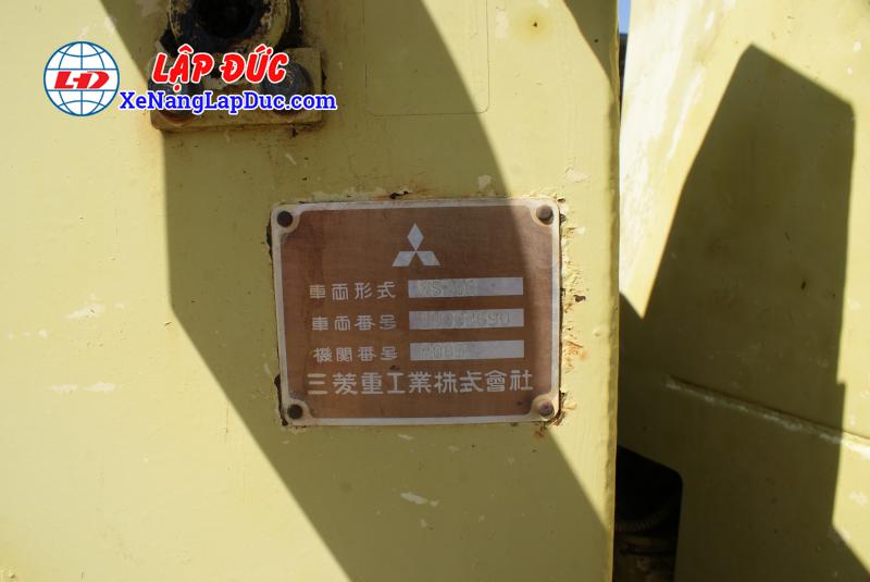 XE XÚC NÂNG MITSUBISHI WS200-8