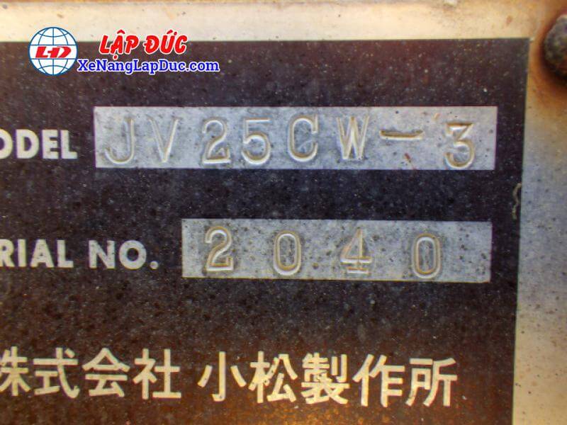 JV25CW_2040-4