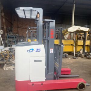 Xe nâng điện đứng lái NICHIYU