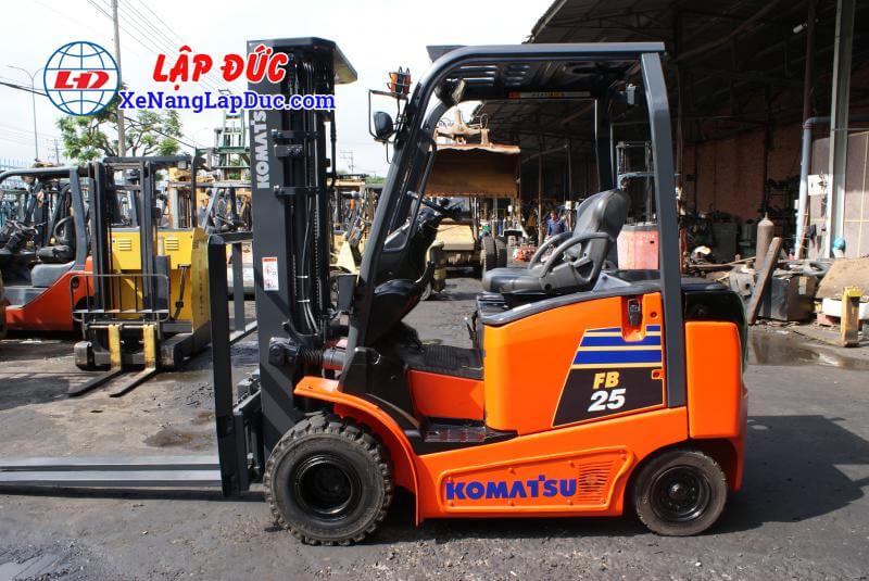 Xe Nâng Điện Ngồi Lái 2.5 Tấn KOMATSU FB25-12