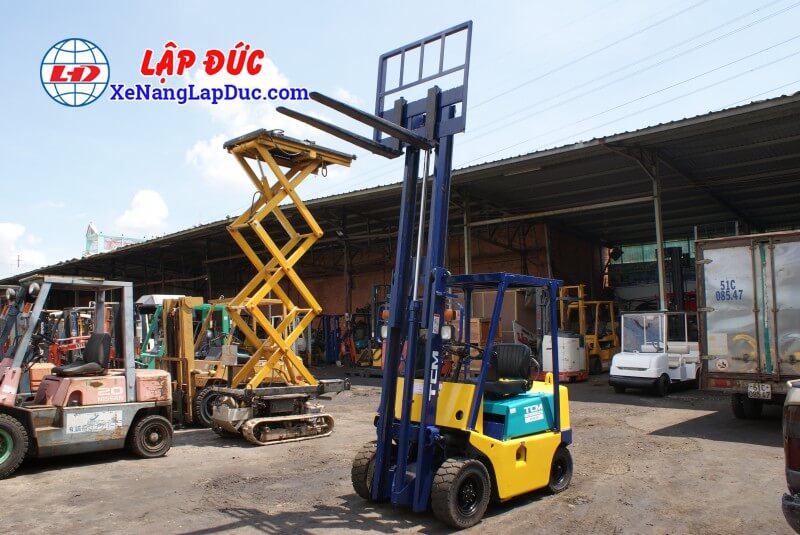 TCM FG15N2 # 2577433-0 Xe Nâng Xăng 1.5 tấn Cũ TCM FG15N2# 2577433