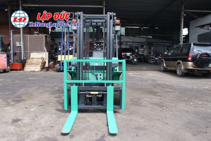 TCM-FG25N3--23M44704-2 Xe Nâng Máy Xăng Cũ TCM FG25N3 # 23M44704