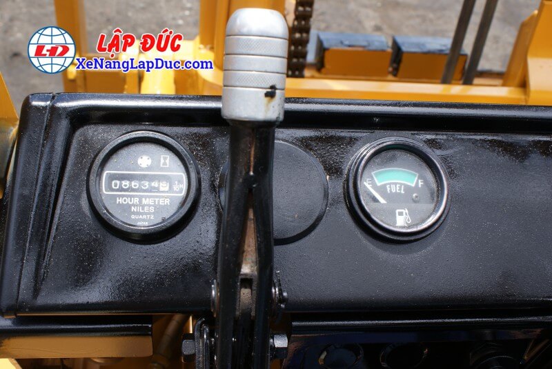 KOMATSU-FG25-8-#-140704-17
