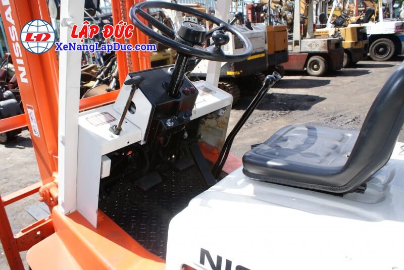 NISSAN-F01M15-#-020699-17