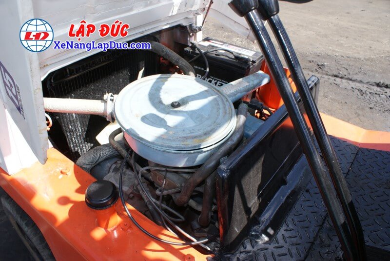 NISSAN-F01M15-#-020699-21