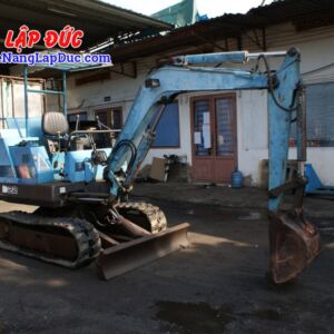 Xe cuốc Yanmar B22