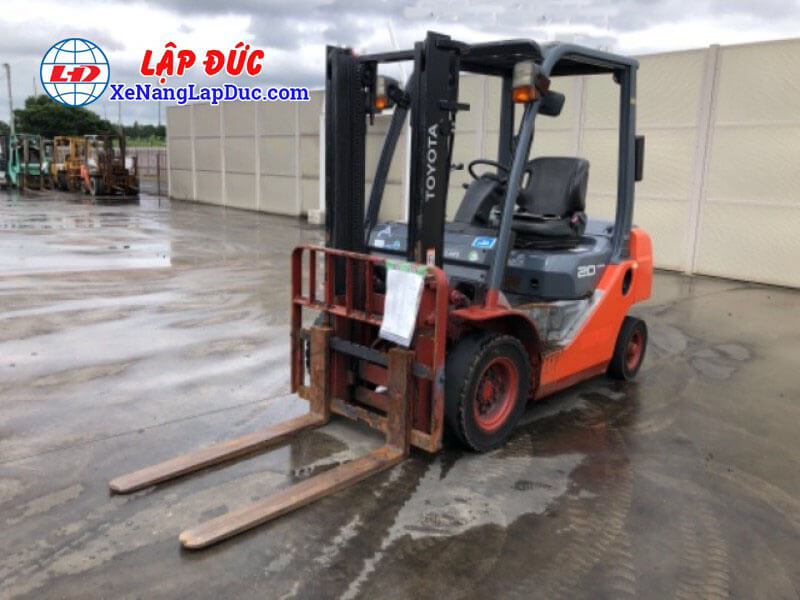 02-8FDL20-Serial-A8FDL25-71407-0 Xe Nâng Dầu 2 Tấn TOYOTA 02-8FDL20 # 71407