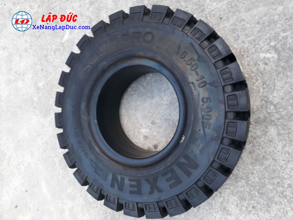 Lốp đặc 650-10 (6.50-10) Nexen SOLIDPRO Hàn Quốc Lốp đặc 650-10 (6.50-10) Nexen SOLIDPRO Hàn Quốc