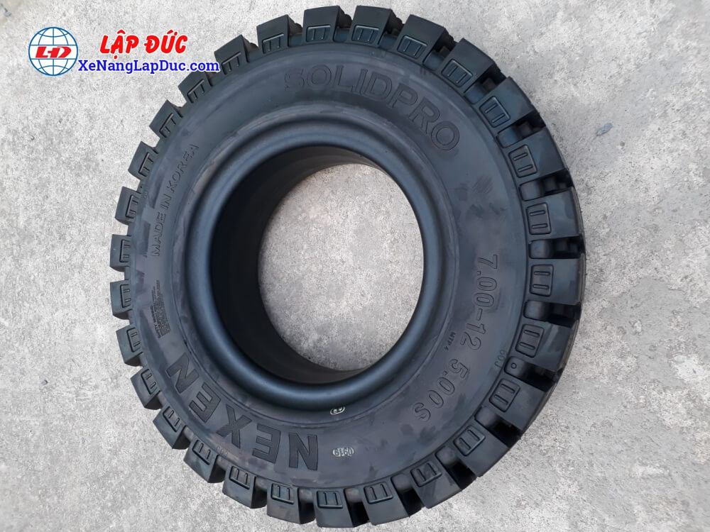 Bánh xe nâng đặc 700-12 (7.00-12) Nexen SOLIDPRO Hàn Quốc Bánh xe nâng đặc 700-12 (7.00-12) Nexen SOLIDPRO Hàn Quốc