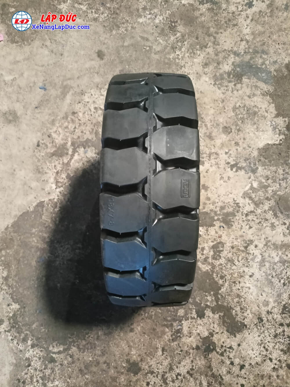 Lốp đặc Nexen ALLPRO 18x7-8 Lốp đặc Nexen ALLPRO 18x7-8