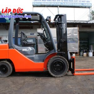 Xe nâng dầu TOYOTA 8FDJ35