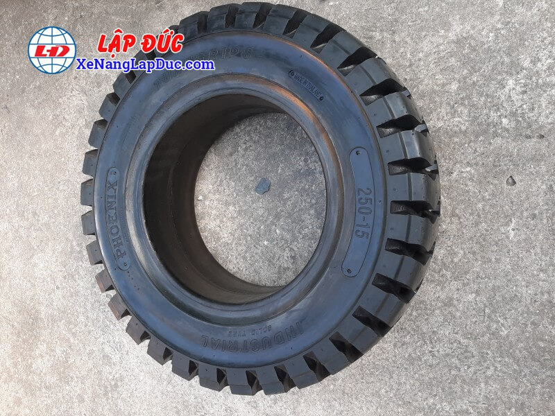 vo-xe-nang-250-15-1.jpg