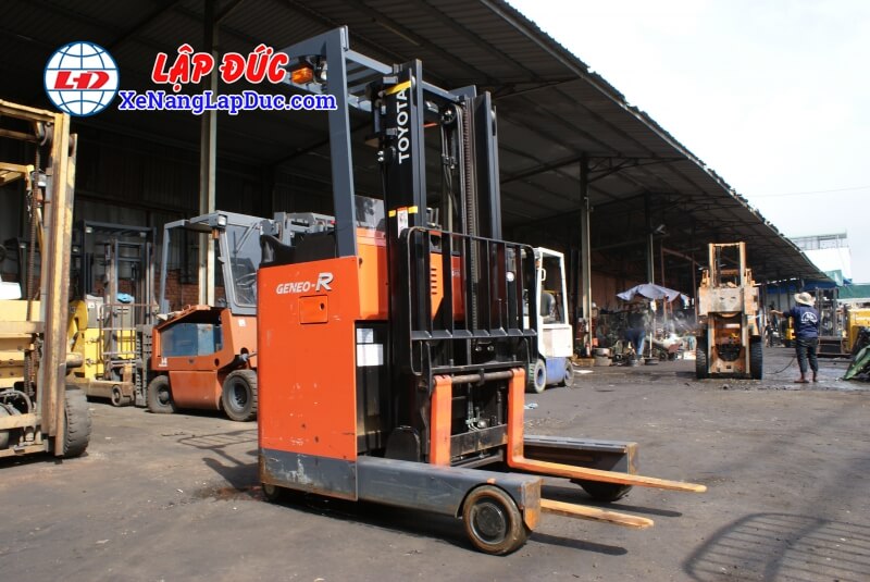 Xe Nâng Điện Đứng Lái TOYOTA 7FBR13