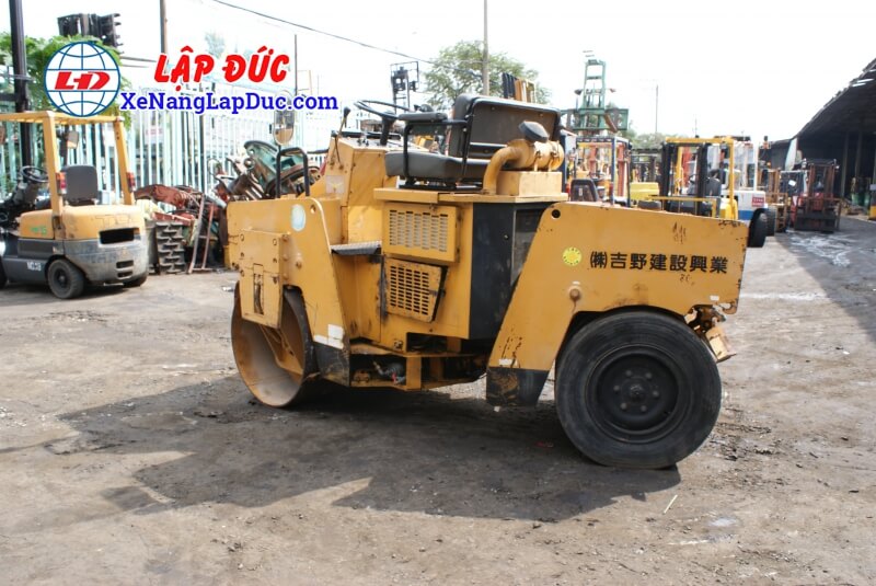 XE LU BOMAG