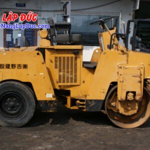 XE LU BOMAG