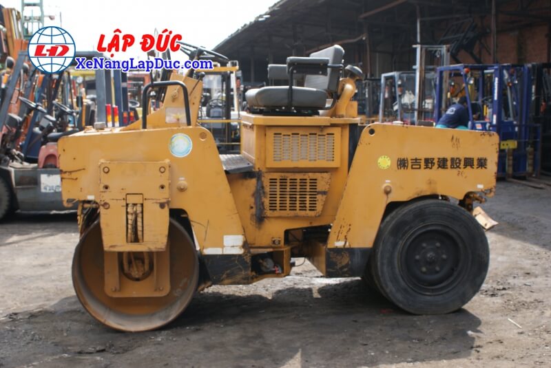 XE LU BOMAG