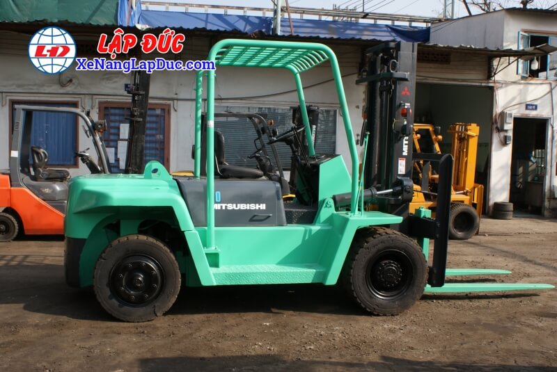 MITSUBISHI-FD60-7 Xe Nâng 6 tấn máy Dầu giá rẻ MITSUBISHI FD60 # FD60-00481