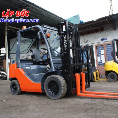 Xe Nâng Dầu 2.5 Tấn TOYOTA 02-8FD25 # 62875