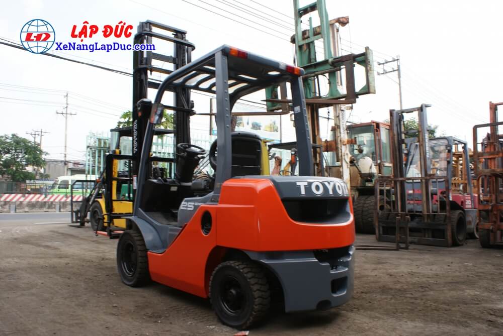 TOYOTA-02-8FD25-#-65655-3