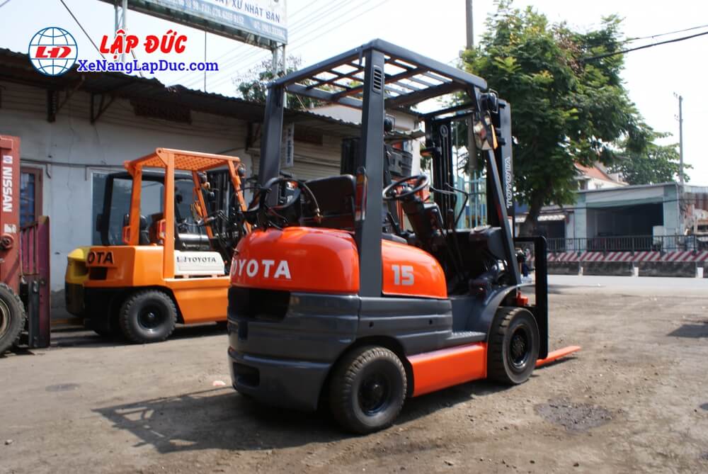 TOYOTA-6FG15-#-34777-7 Xe nâng xăng gas TOYOTA 6FG15