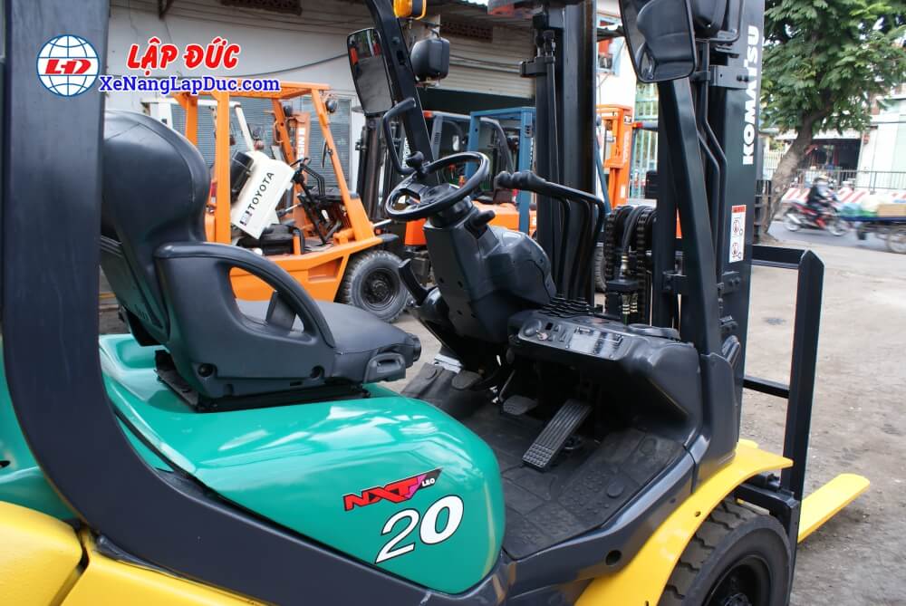 KOMATSU-FG20T-16-#-725862-9
