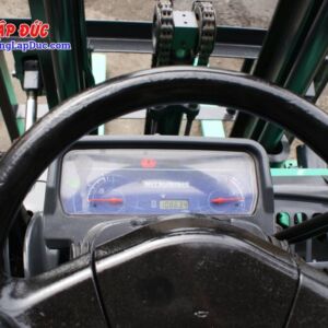 Đồng hồ hiển thị thời gian sửu dụng của xe, mức nhiên lệu của xe
