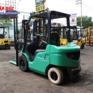 Xe nâng MITSUBISHI FD20T-F18C 2 tấn số tự động có thế kế với đít hình hõa tiễn đặc trưng