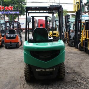 Xe nâng MITSUBISHI FD20T-F18C 2 tấn