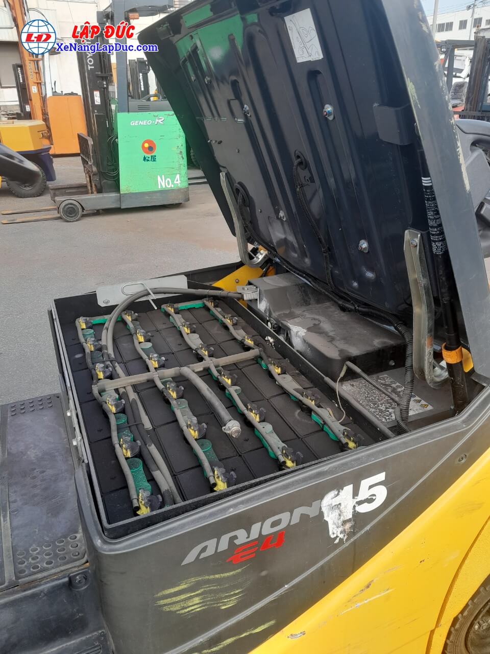 KOMATSU FB15 12 # 845052 1